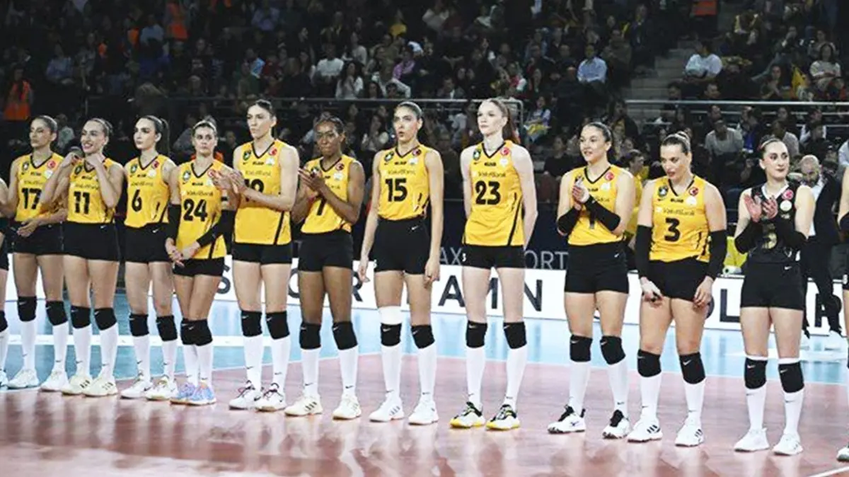 VakıfBank'tan 11 oyuncu için karar