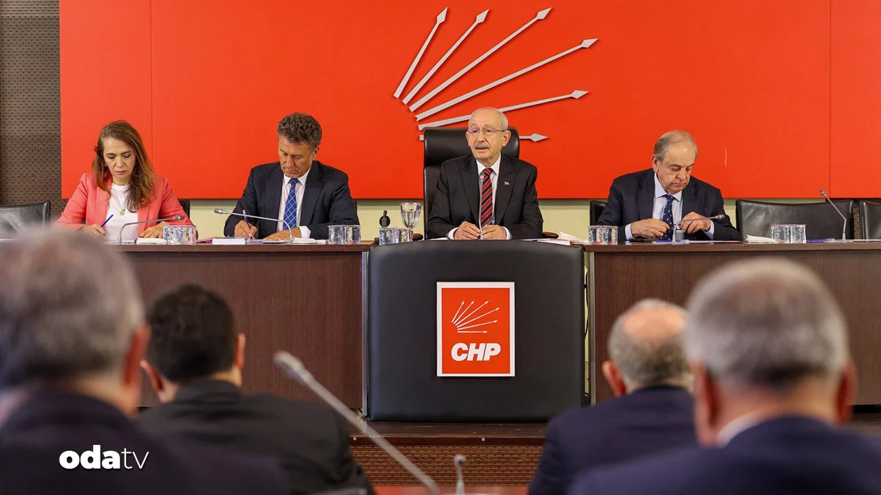 CHP Parti Meclisi sona erdi... Müslim Sarı konuşuyor