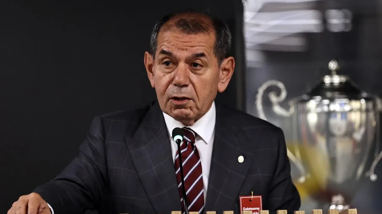Galatasaray Başkanı Dursun Özbek'ten transfer açıklaması! "En güzel transferleri yapmak için çalışıyoruz"