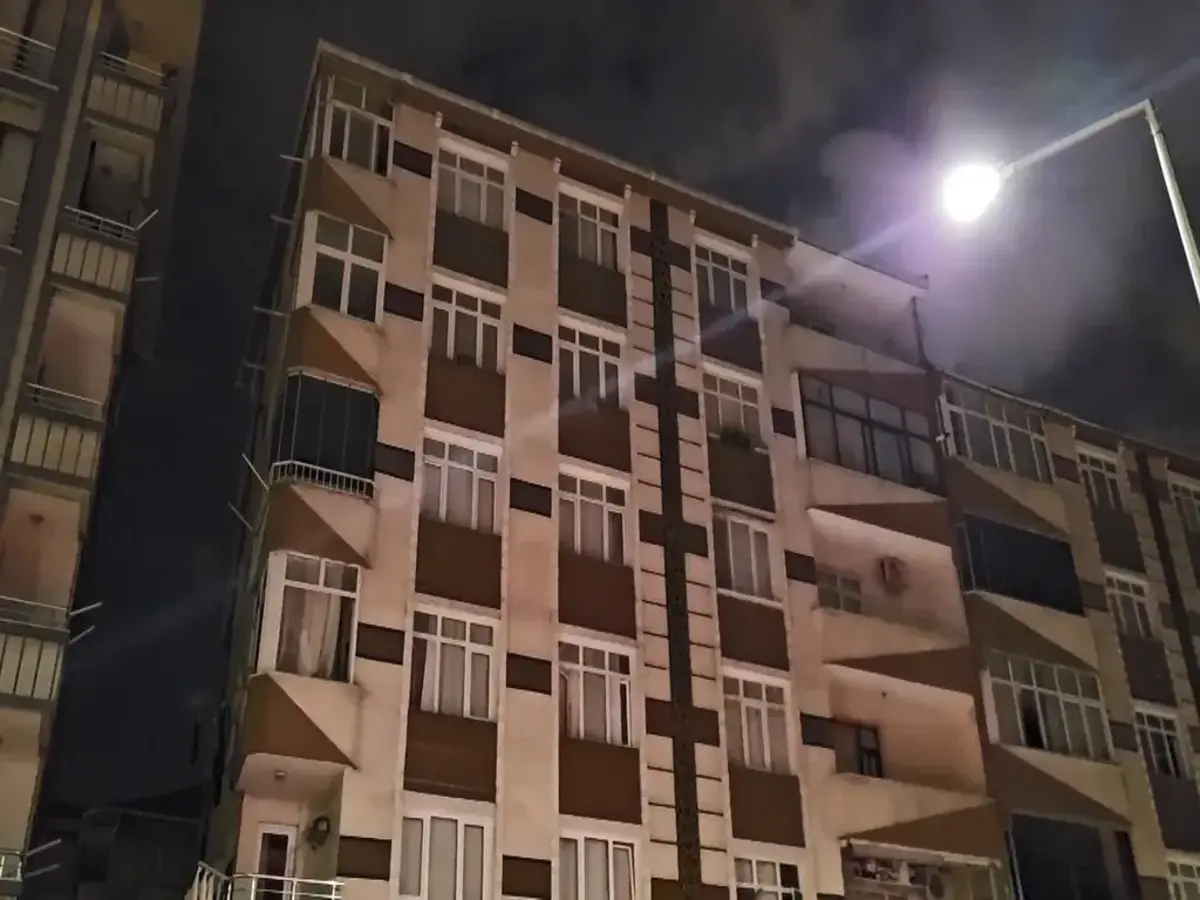 Bahçelievler'de korkutan ses: Bina acil tahliye edildi