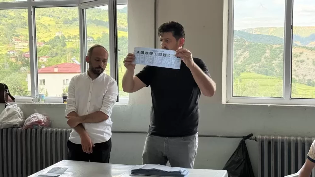 Ara seçime Cumhur İttifakı damgası! MHP'li aday kazandı
