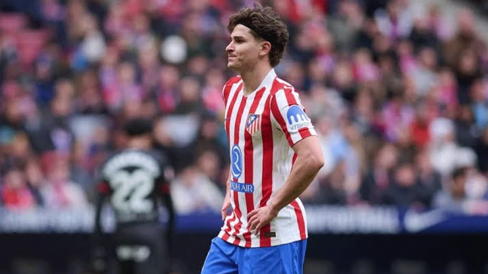 Real Madrid masadan çekild: Julián Alvarez transferi iptal oldu