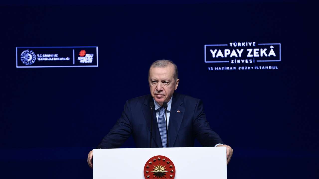 Cumhurbaşkanı Erdoğan: Türkiye Yüzyılı'nda büyük ve güçlü bir Türkiye'yi dijital alanda da inşa etmekte kararlıyız