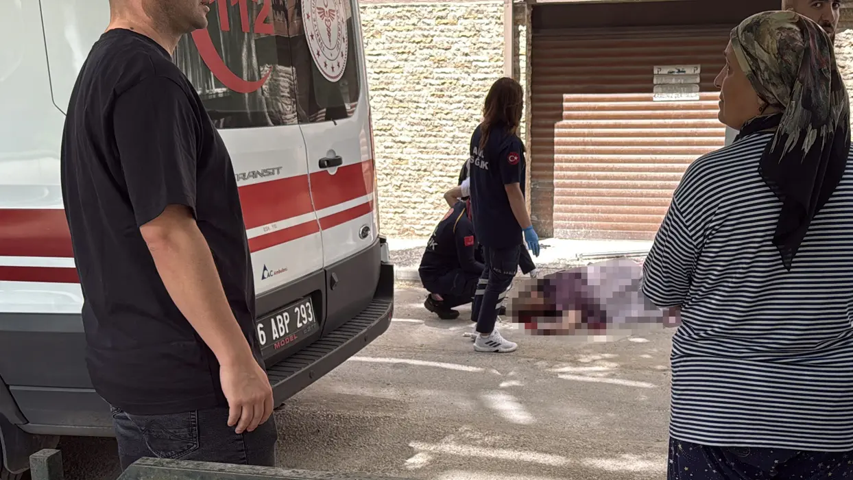 Eskişehir'de yürek yakan ölüm! Yakınlar sinir krizi geçirdi