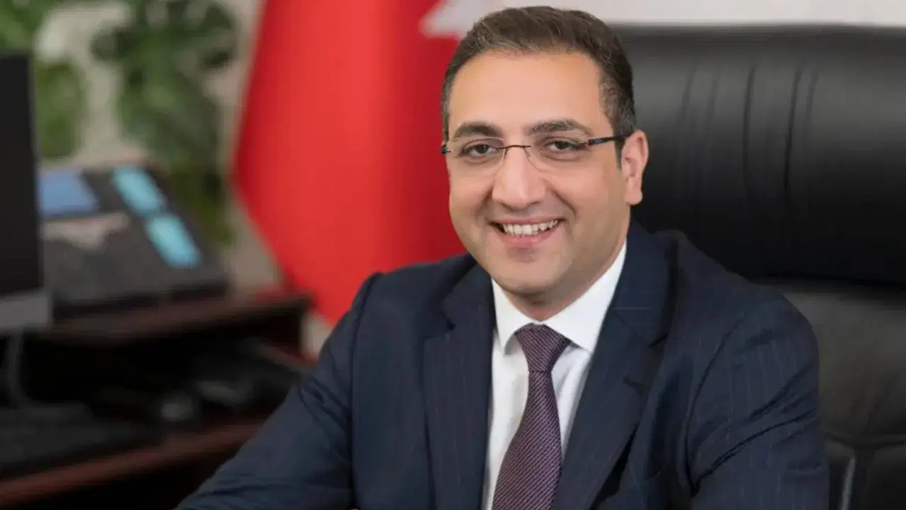 Gözaltına alınmıştı... Balçova Belediye Başkanı Onur Yiğit adliyeye sevk edildi!