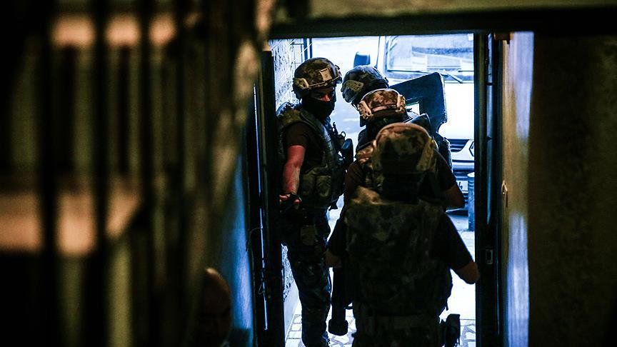 İstanbul'da iki suç örgütüne operasyon: 27 gözaltı