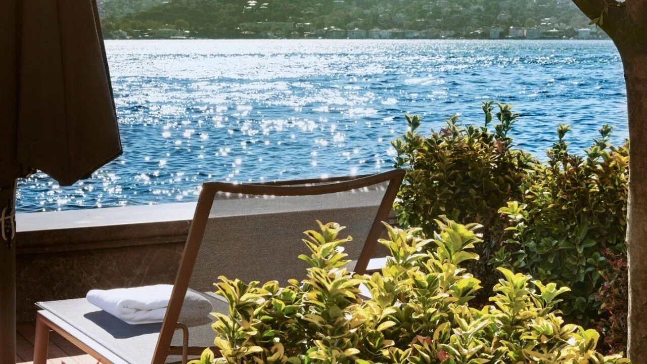 Yaz geldi, şehirde havuz sezonu açıldı! İstanbul'un en iyi otel havuzları