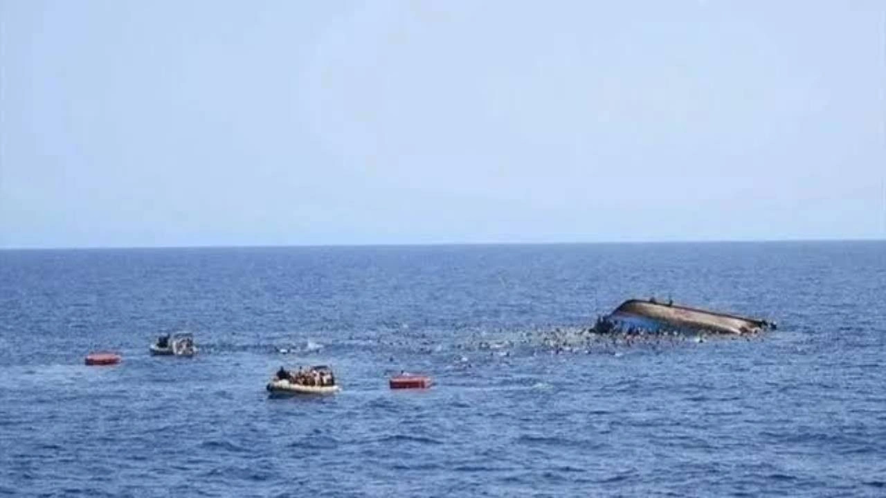 Göçmen teknesi alabora oldu! En az 143 kişi kayıp