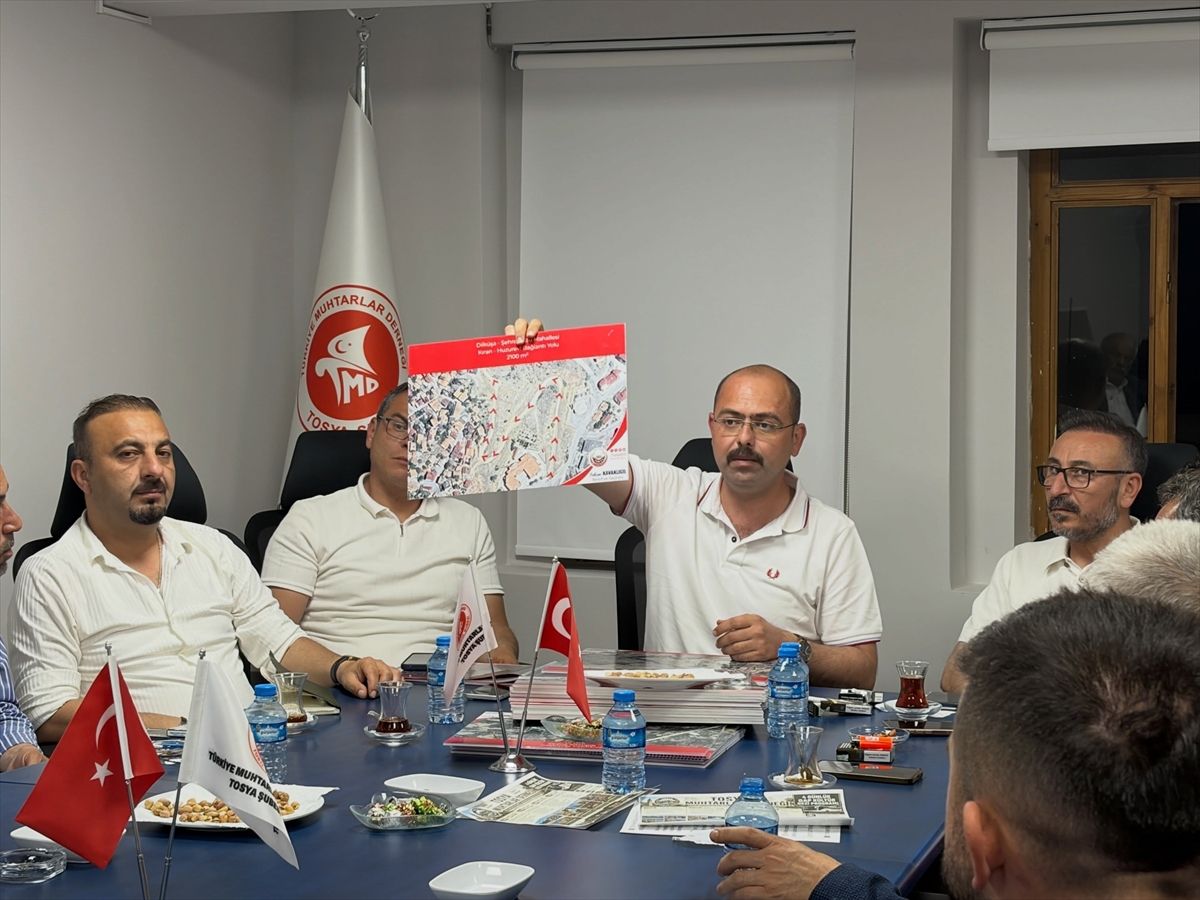 Tosya Belediye Başkanı Volkan Kavaklıgil muhtarlarla bir araya geldi
