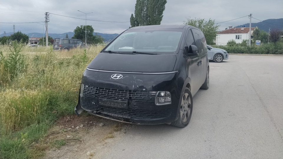 Bursa'daki kazada 3’ü çocuk 9 kişi hastaneye kaldırıldı