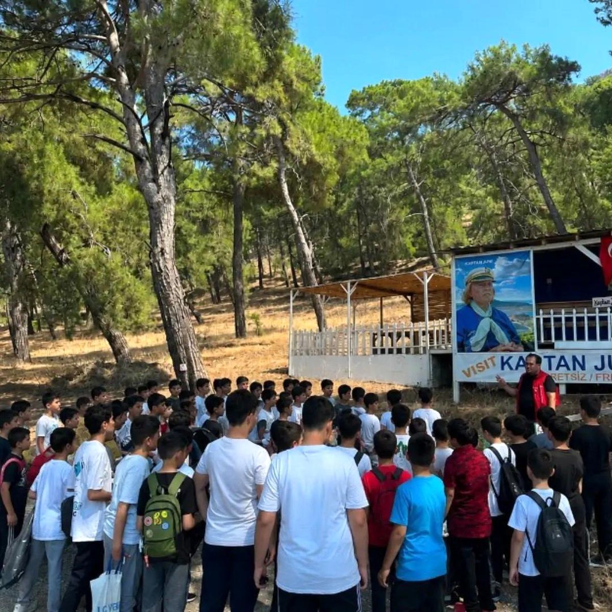 Doğayı koruyor, geleceğe umut oluyorlar gençler Dalyan'ı atıklardan temizledi