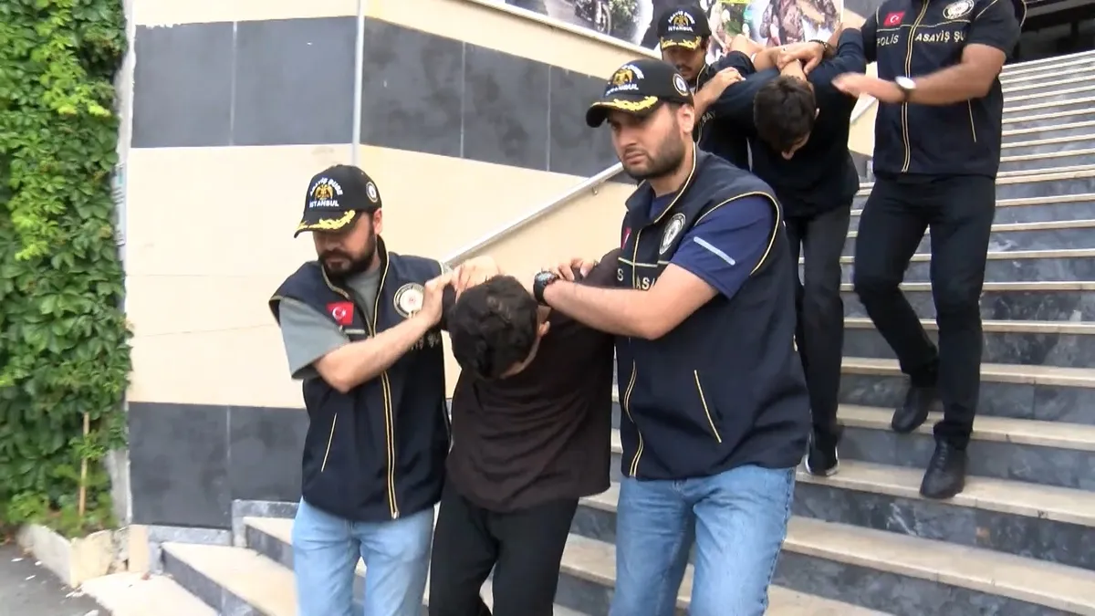 SON DAKİKA… İstanbul Esenyurt'taki Şehmus Mert Korkmaz cinayetinde yeni gelişme: 2 şüpheli Edirne'de yakalandı!