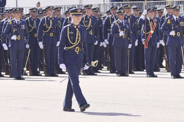 Prenses Leonor, askeri eğitimini tamamladı