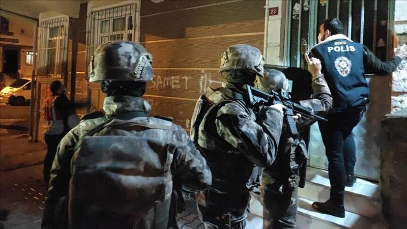 İstanbul’da yasa dışı bahis operasyonu: Çok sayıda gözaltı var
