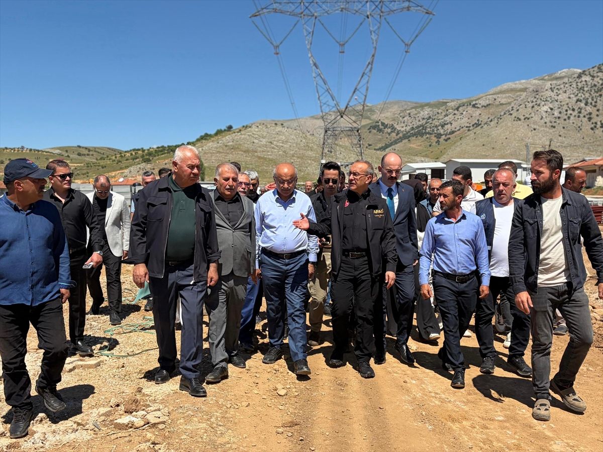Deprem bölgesinde konut sevinci
