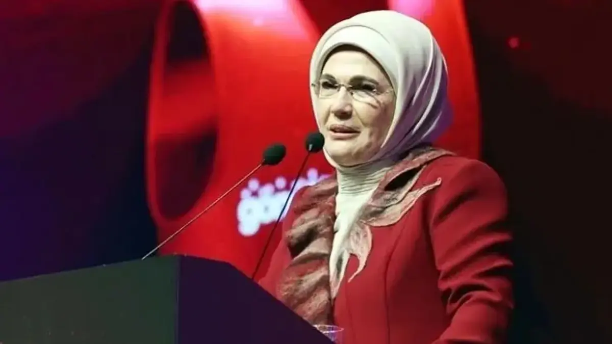 Emine Erdoğan'dan vefat eden eski Katar Emiri için başsağlığı paylaşımı
