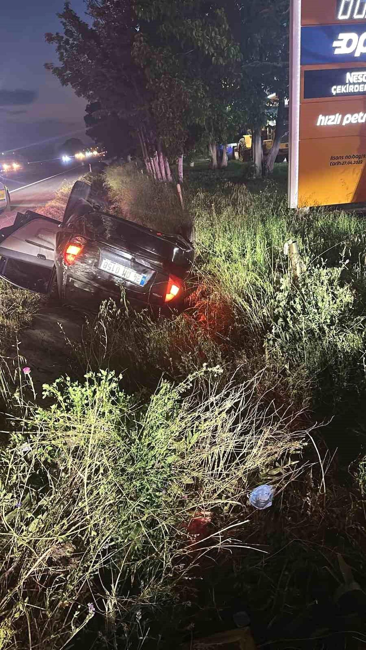 Ankara-Eskişehir kara yolunda trafik kazası, 2 kişi yaralandı