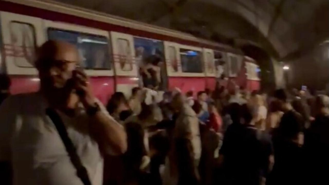 Kadıköy-Sabiha Gökçen Havalimanı Hattı'nda metro raydan çıktı