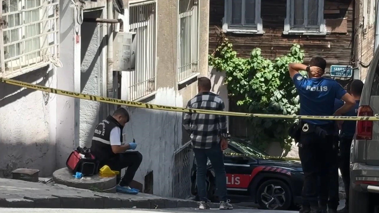 Beyoğlu’nda kıskançlık dehşeti: Eski eşin sevgilisini kurşun yağmuruna tuttu