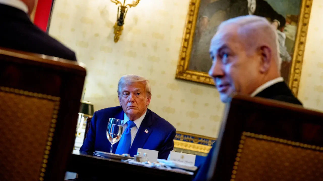 İsrail, “salıncağın ipini” çözdü: Trump, İran anlaşmasına neden muhtaç?