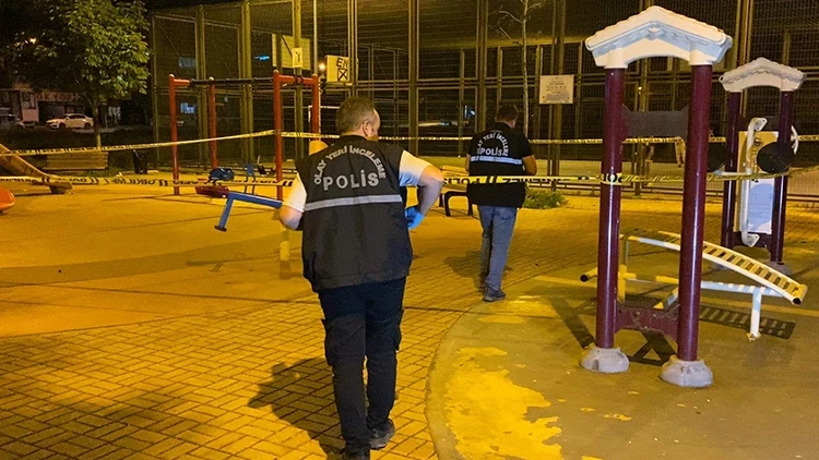 Bursa'da çocuk parkında pompalı tüfekli saldırı: 10 yaralı, 2 şüpheli gözaltında