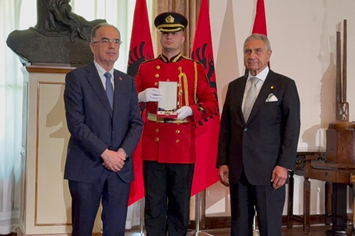 Arnavutluk Devleti’nden Nobel İlaç Onursal Başkanı Hasan Ulusoy’a “Akademik Meşe Nişanı Kumandan Rütbesi”