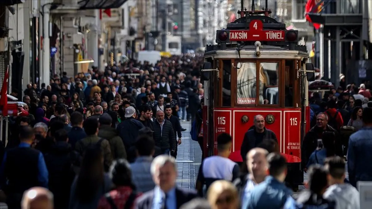 TÜİK açıkladı: İstihdamda artış sürüyor! İşsizlik oranı yüzde 8,2'de sabit kaldı