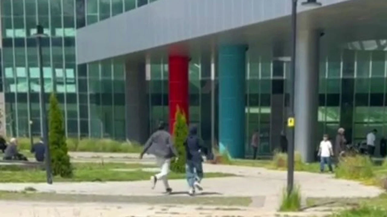 Her sene aynı görüntü! YKS'de son dakika koşusu kamerada