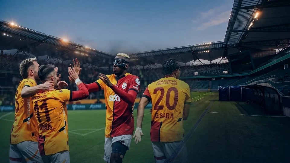 Galatasaray'da sürpriz ayrılık: Genç savunmacı Polonya deviyle el sıkıştı