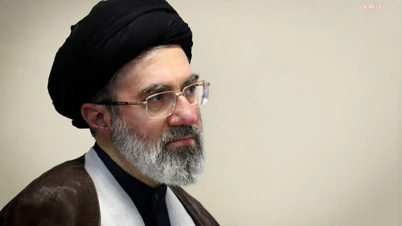 İran lideri Hamaney'den 'büyük şeytan' uyarısı! Anlaşma öncesi çağrı yaptı