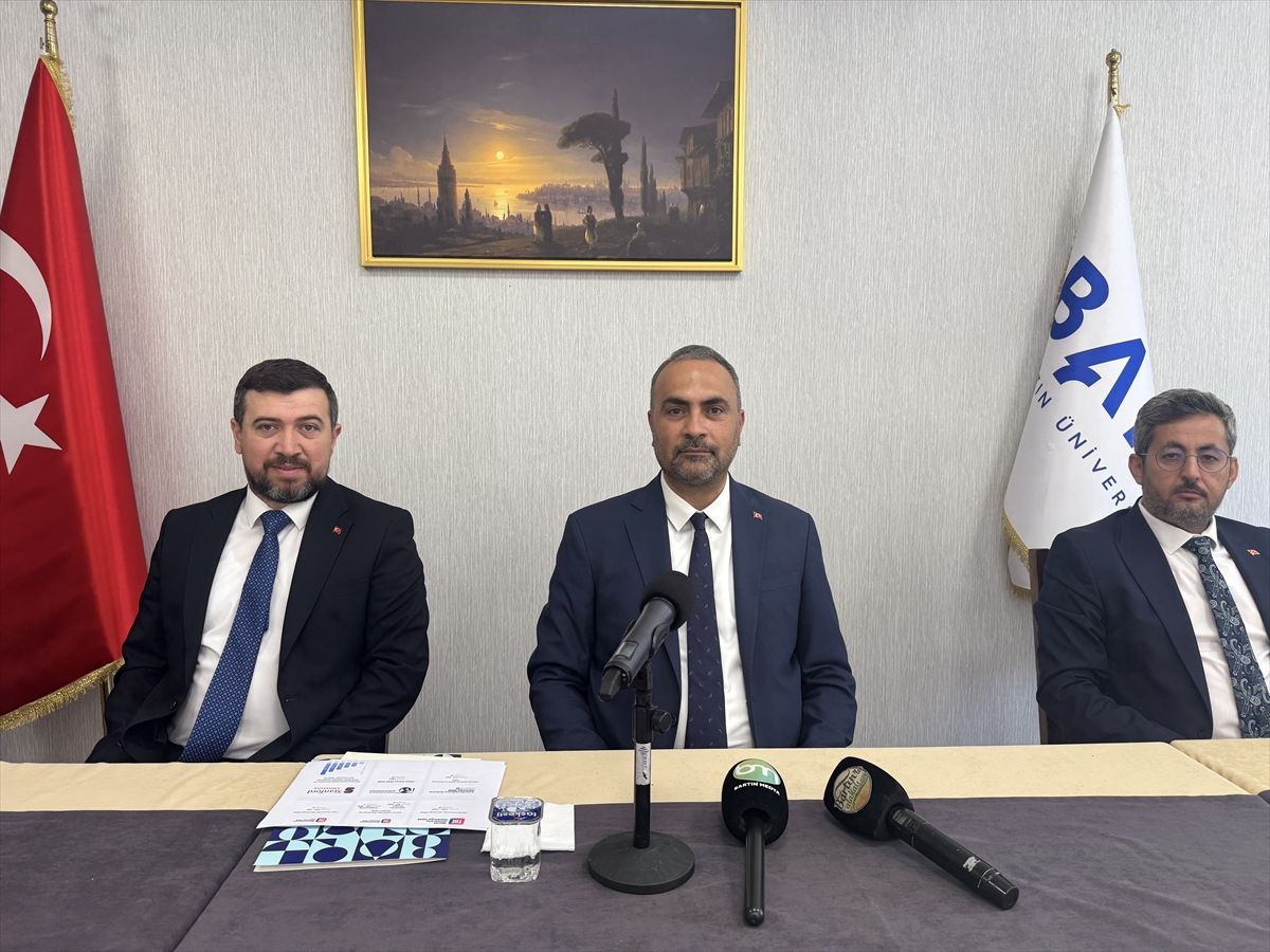 Bartın Üniversitesi Rektörü Prof. Dr. Akkaya, gazetecilerle buluştu