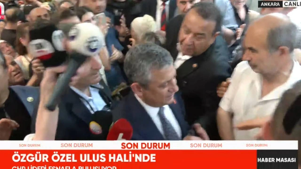 Ulus Hali’nde Özgür Özel izdihamı! "Partinin başında sokağa çıkabilen bir genel başkan var"