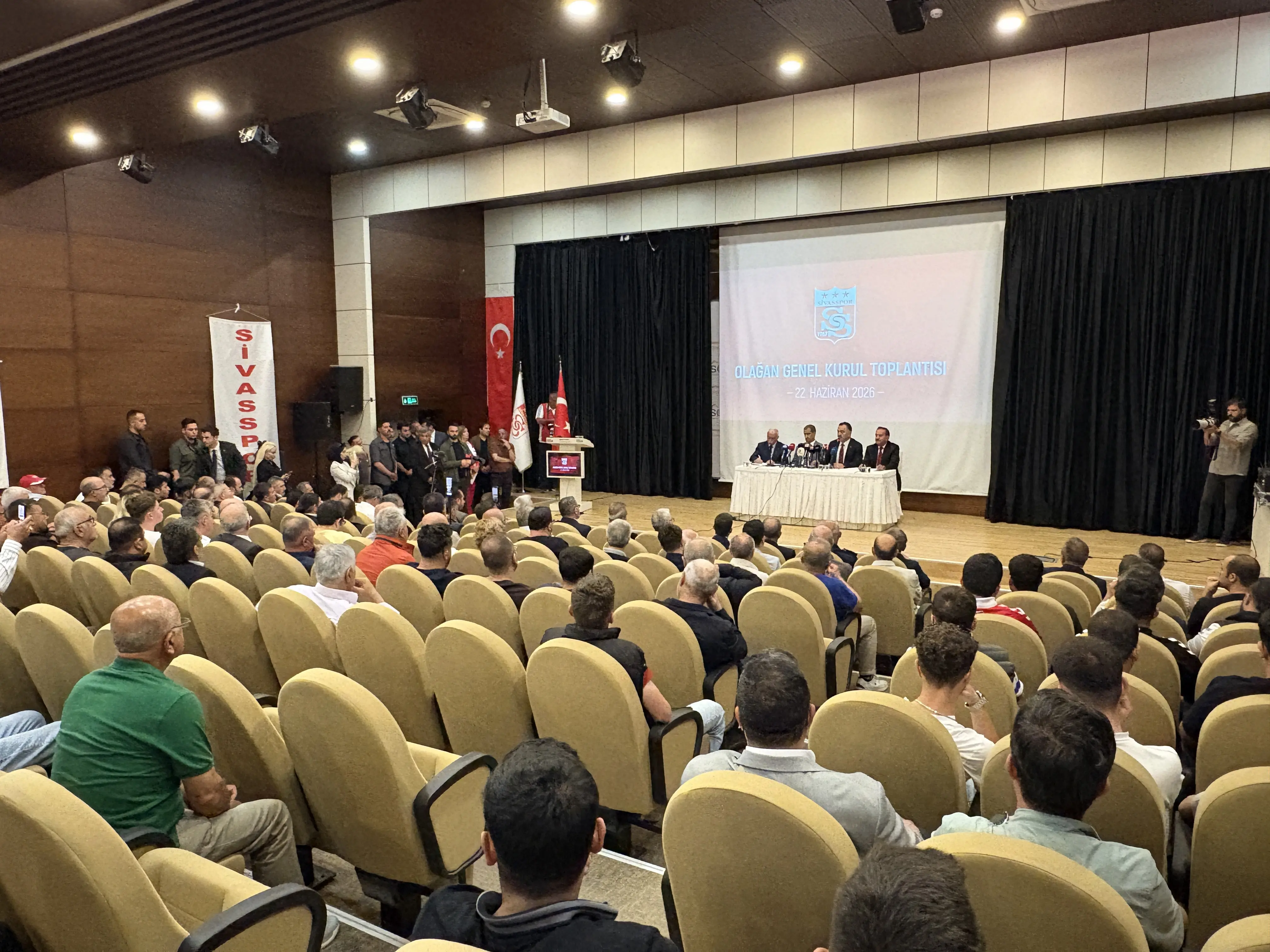 Sivasspor'da olağanüstü kongre kararı