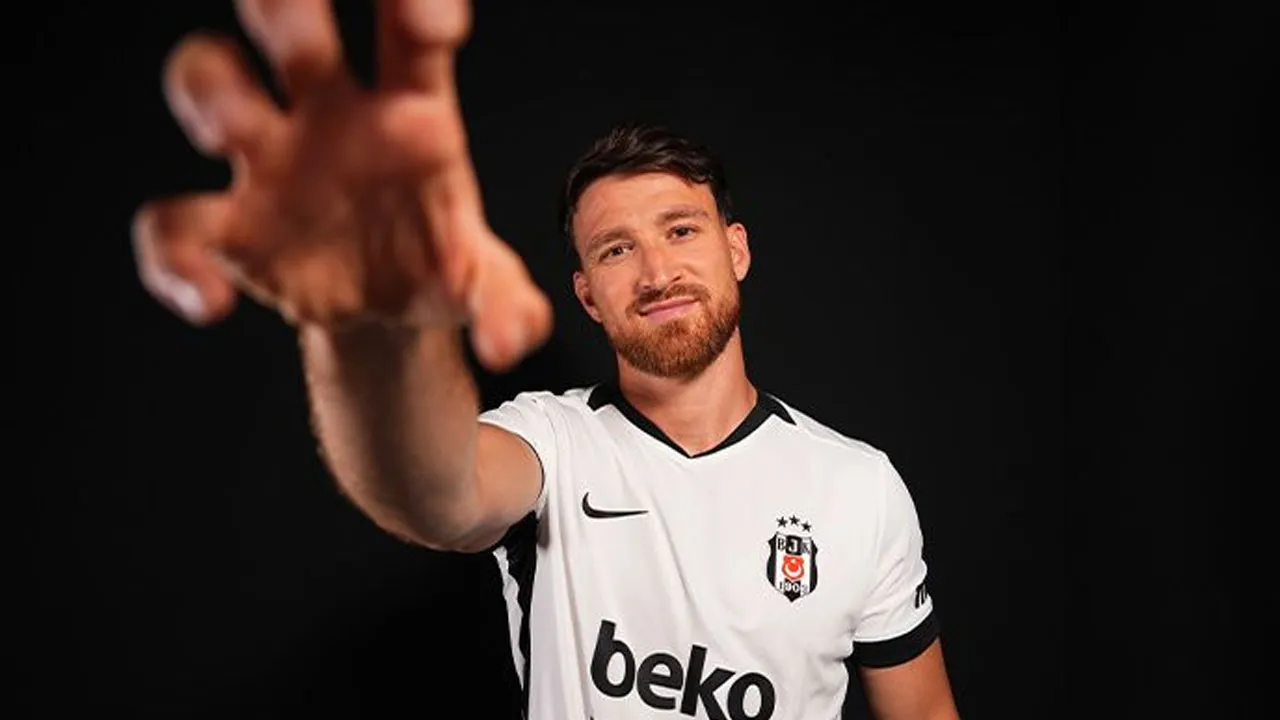 Salih Özcan'dan Beşiktaş taraftarına söz