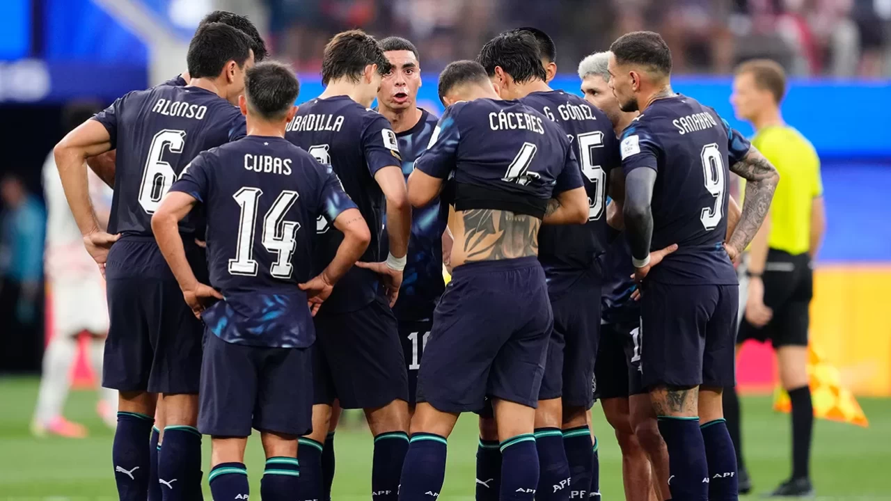 Almiron neden kırmızı kart gördü? FIFA’nın yeni kuralı Türkiye - Paraguay maçında uygulandı!
