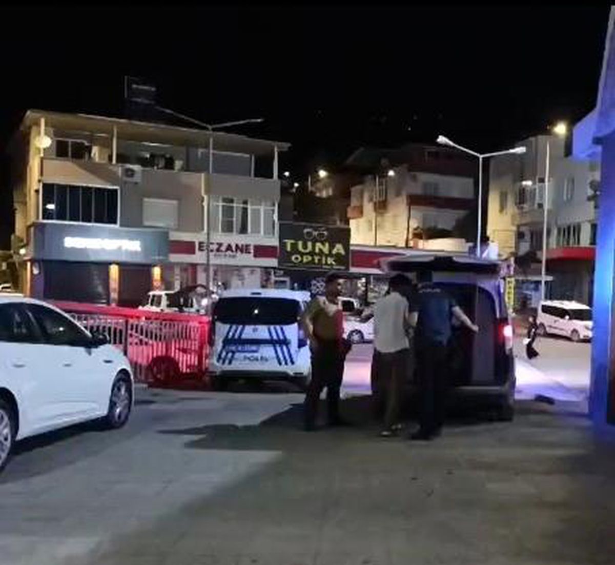 Madde bağımlısı oğul babasını darp edince kardeşi tarafından bıçaklandı