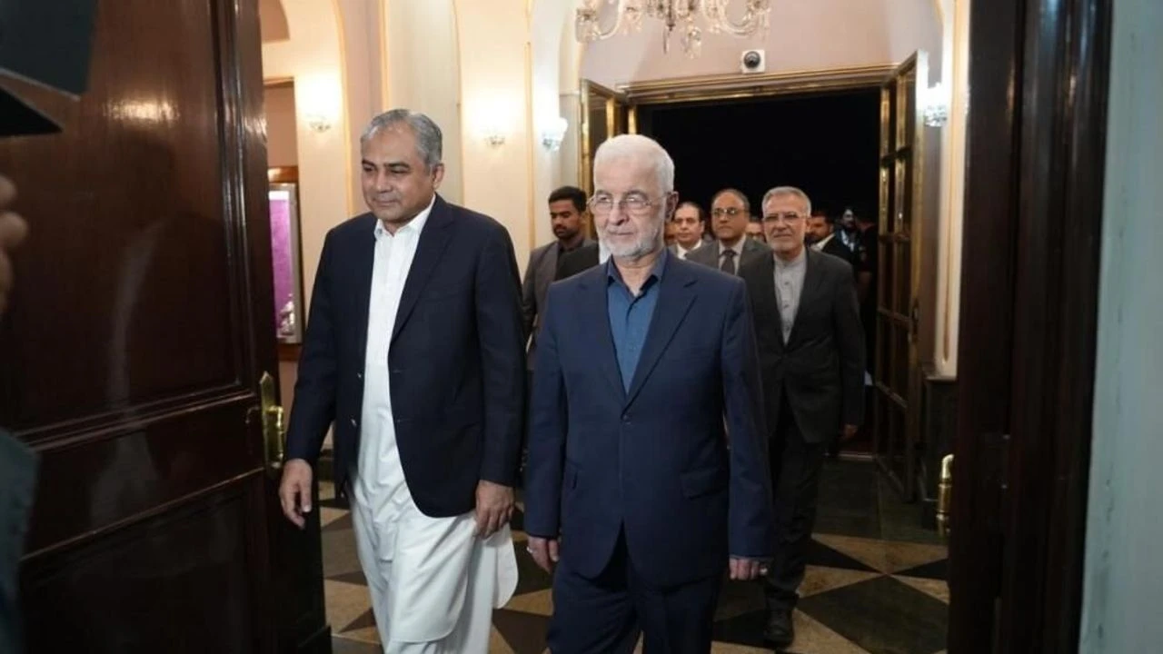 Pakistan İçişleri Bakanı Naqvi, ABD-İran çatışmalarının başlamasından bu yana dördüncü kez Tahran’da