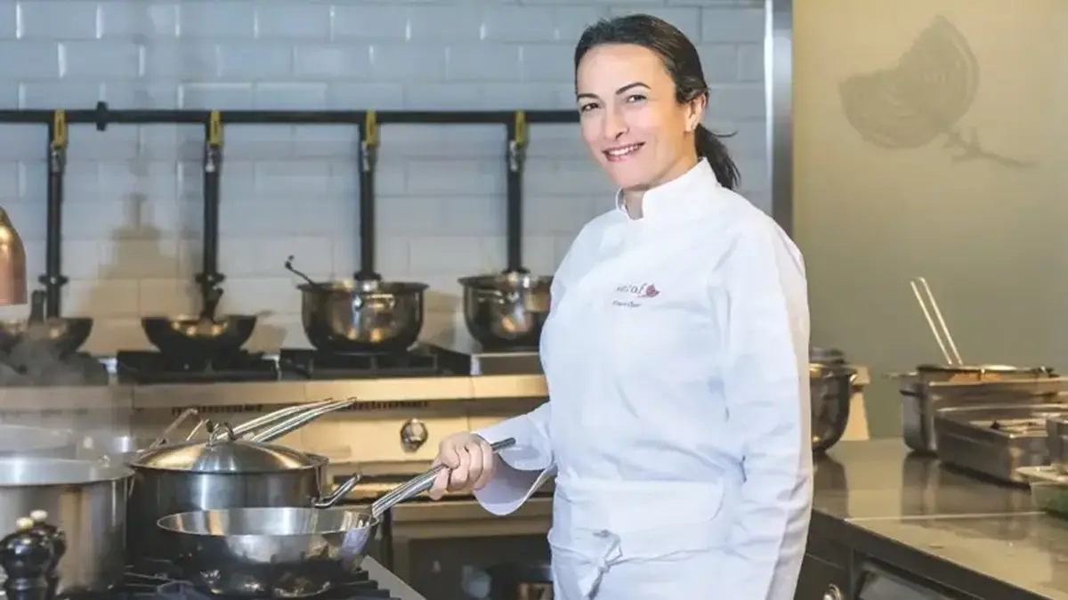 NATO sofrasında Türk mutfağı imzası! Michelin şefi Sinem Özler dünya liderlerini büyüledi