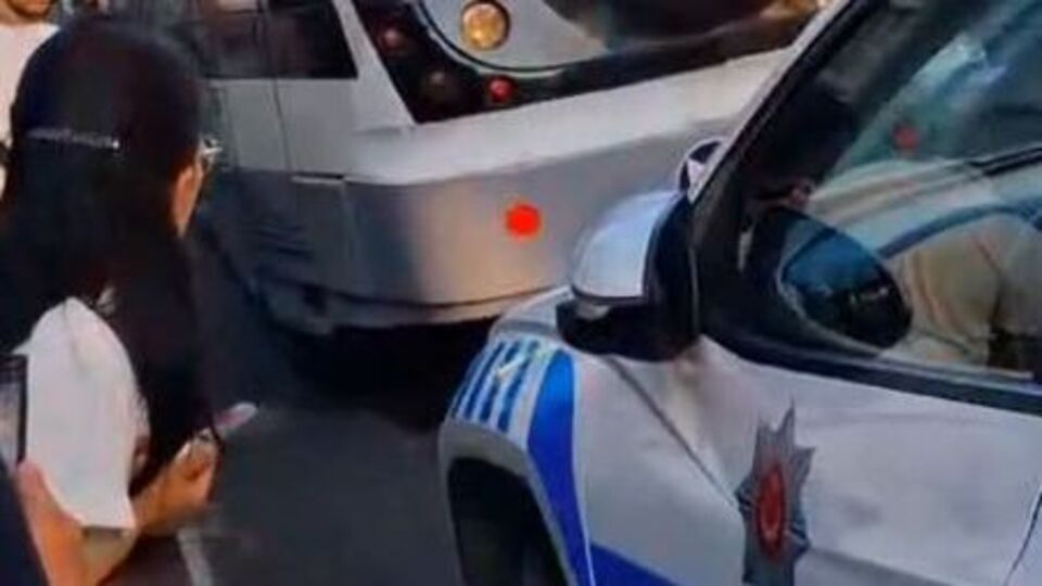 6 yaşındaki çocuk tramvayın altında kaldı