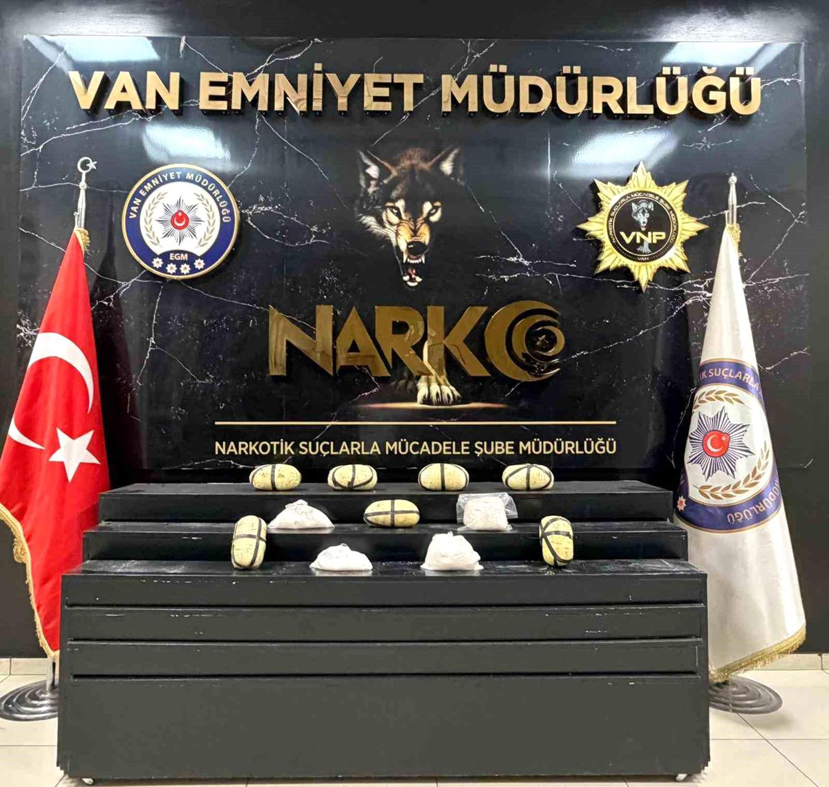 Van'da 10 kilo 260 gram metamfetamin ele geçirildi