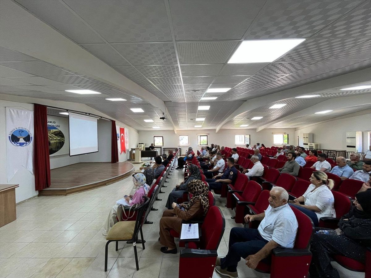 Keban'da "Ailenin Korunması ve Kadına Yönelik Şiddetle Mücadele" eğitimi