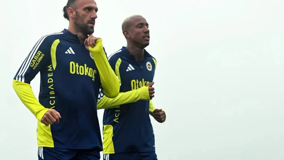 Fenerbahçe'de beklenmeyen sakatlık: Yıldız oyuncu antrenmanı yarıda bıraktı!