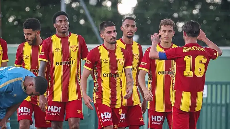 Göztepe 3'te 3 yaptı