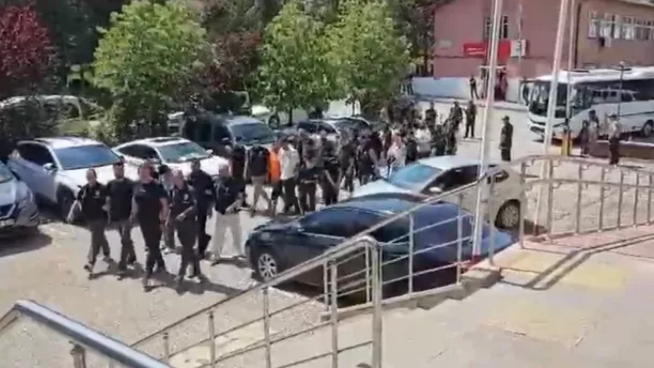 Yasa dışı bahis çetesi operasyonunda 203 milyar TL'lik para trafiği tespit edildi