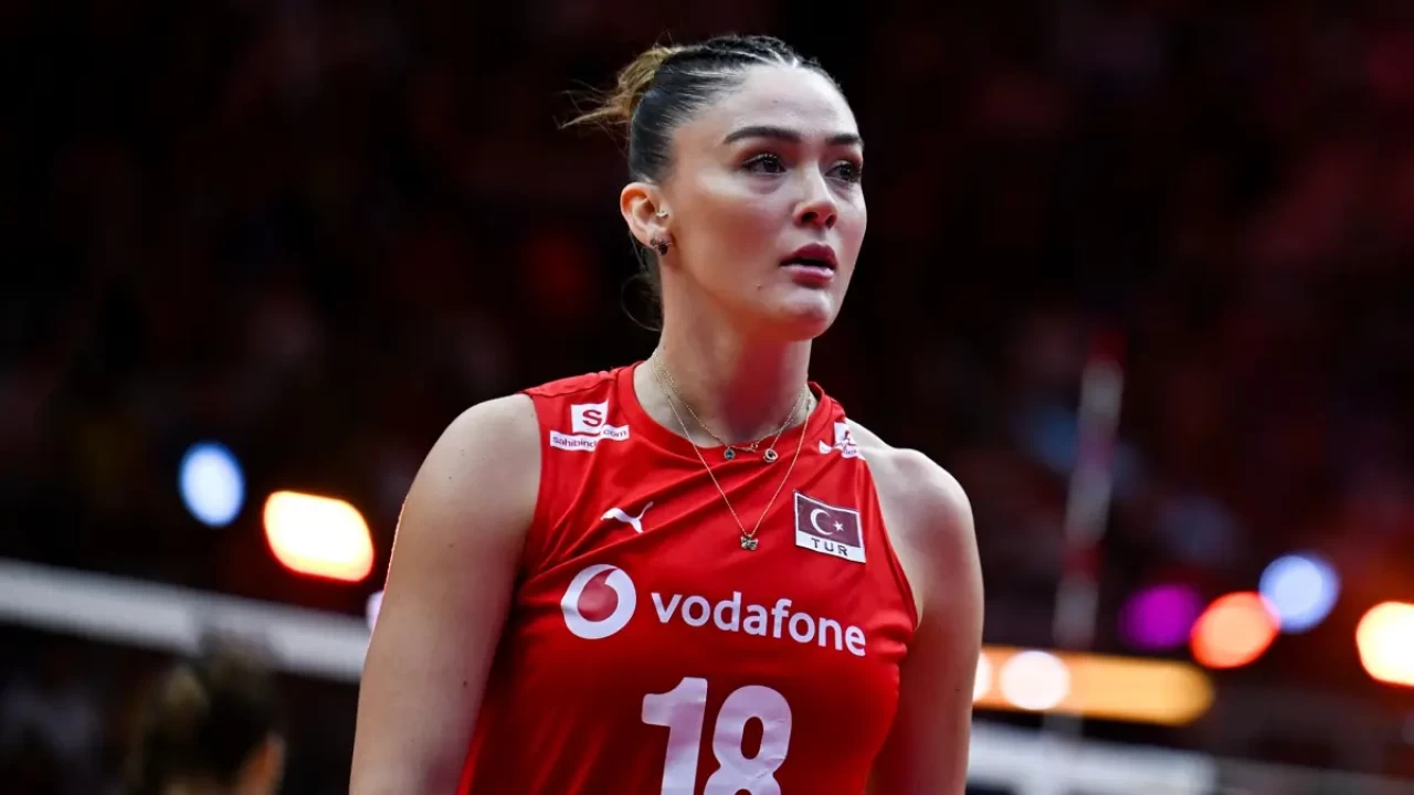 Zehra Güneş neden maçlarda oynamıyor, ne oldu? Zehra Güneş 3. hafta maçlarında var mı, yok mu?