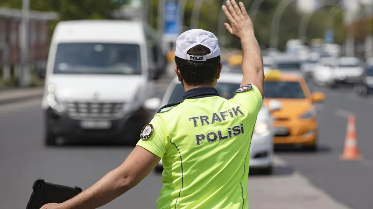 İstanbul'da 12 Saatlik Trafik Kısıtlaması Başlıyor