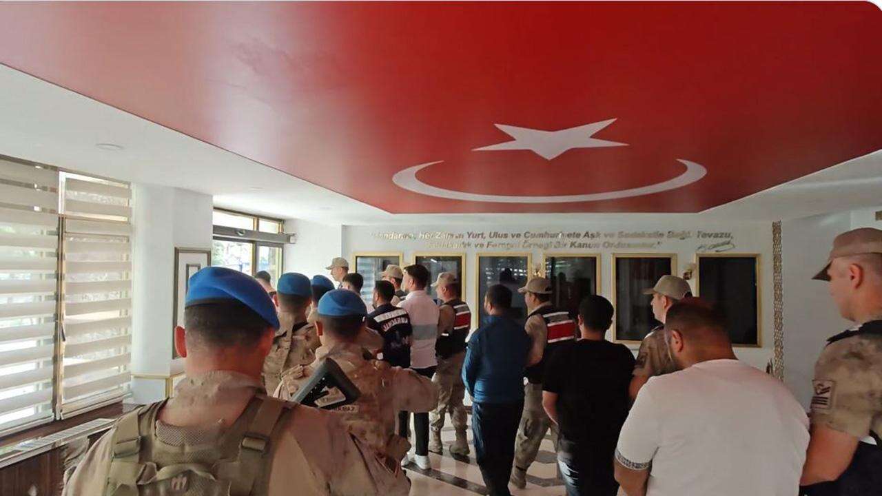 16 ilde organize suç örgütlerine yönelik operasyon: 228 gözaltı