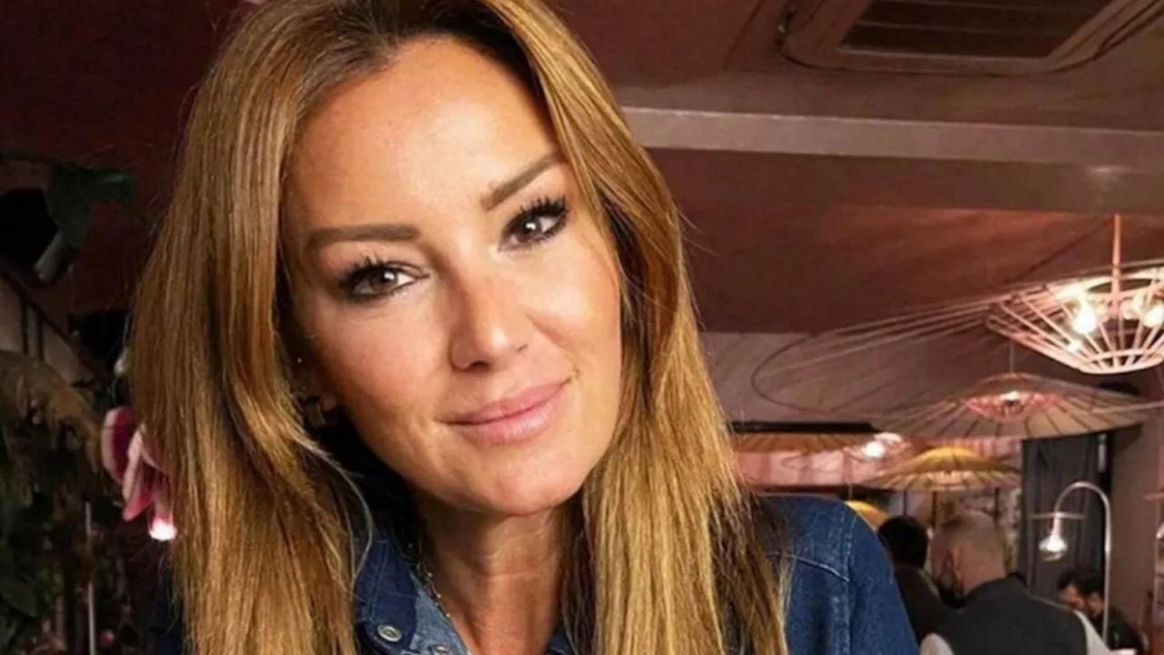 Kapalılara karşı ön yargınız var denildi! Pınar Altuğ hemen yanıt verdi