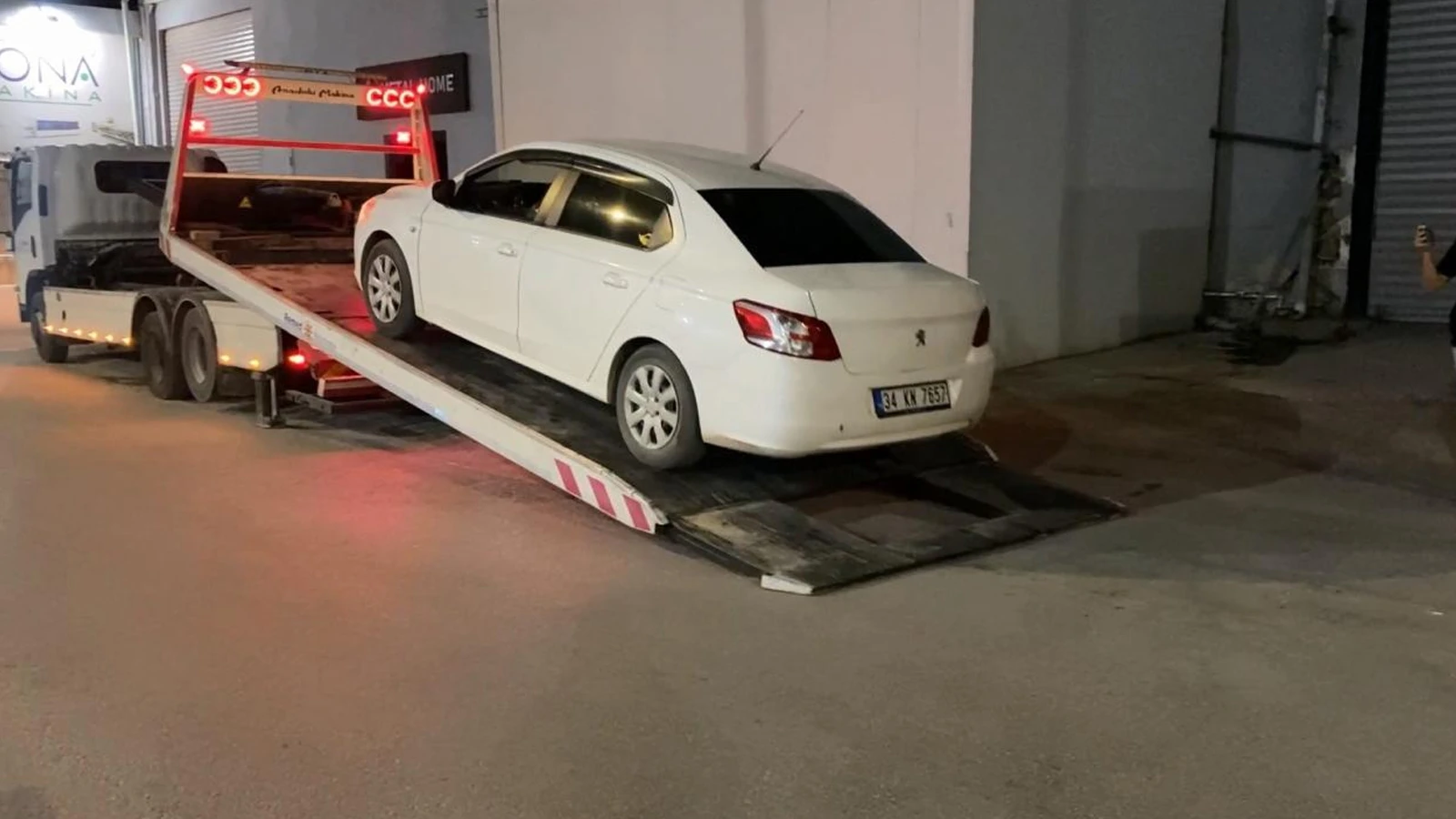 "Dur" ihtarına uymayan sürücüye ve araç sahibine 490 bin lira ceza