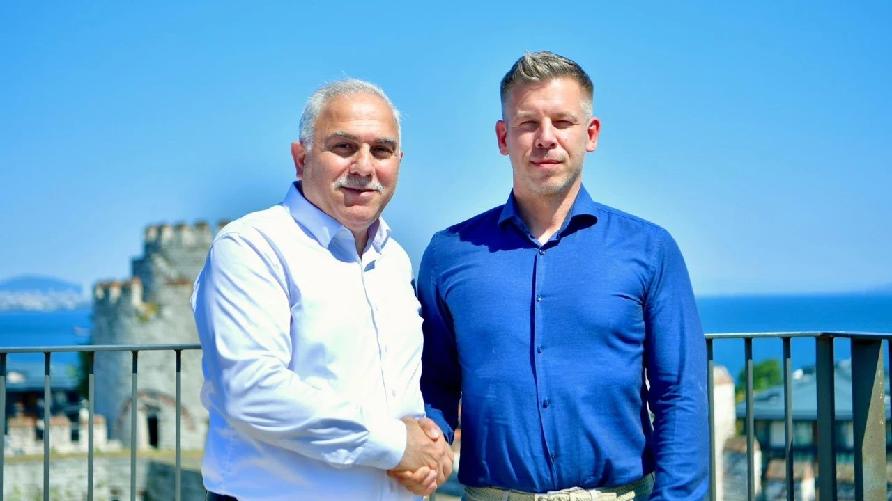 Macaristan Başbakanı Yedikule Hisarı'na gitti! Tarihi hisardaki gizli çalışmaları yerinde inceledi